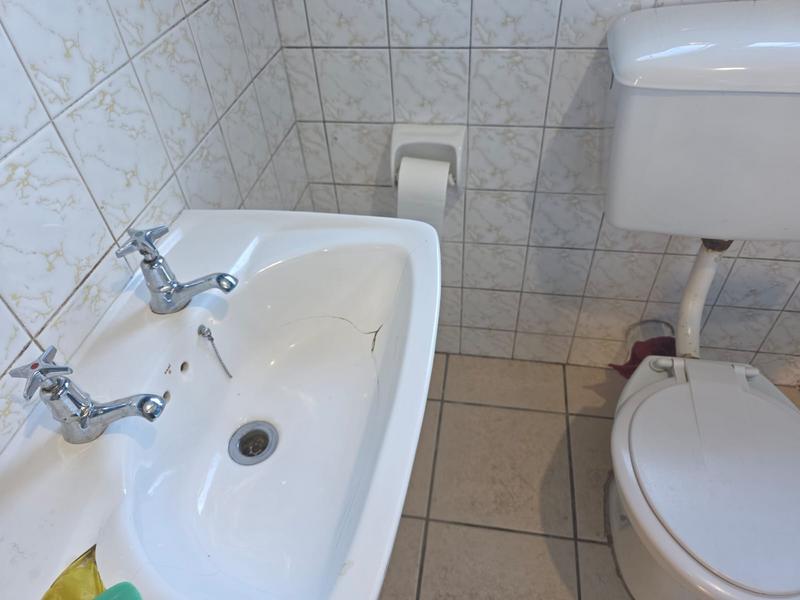 4 Bedroom Property for Sale in Mandalay Western Cape